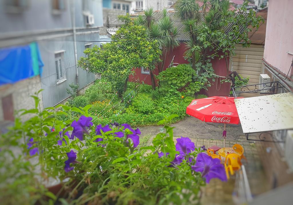 Eka Guest House Batumi Exterior photo